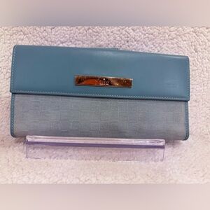 GUCCI Powder Blue Suede and Leather Wallet